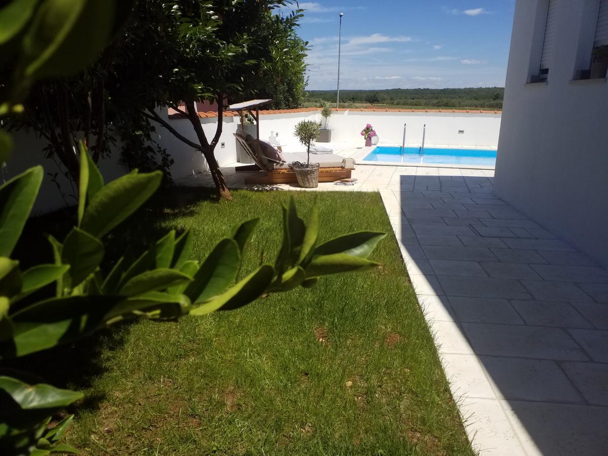 Casa Emilia Villa Umag Exteriör bild